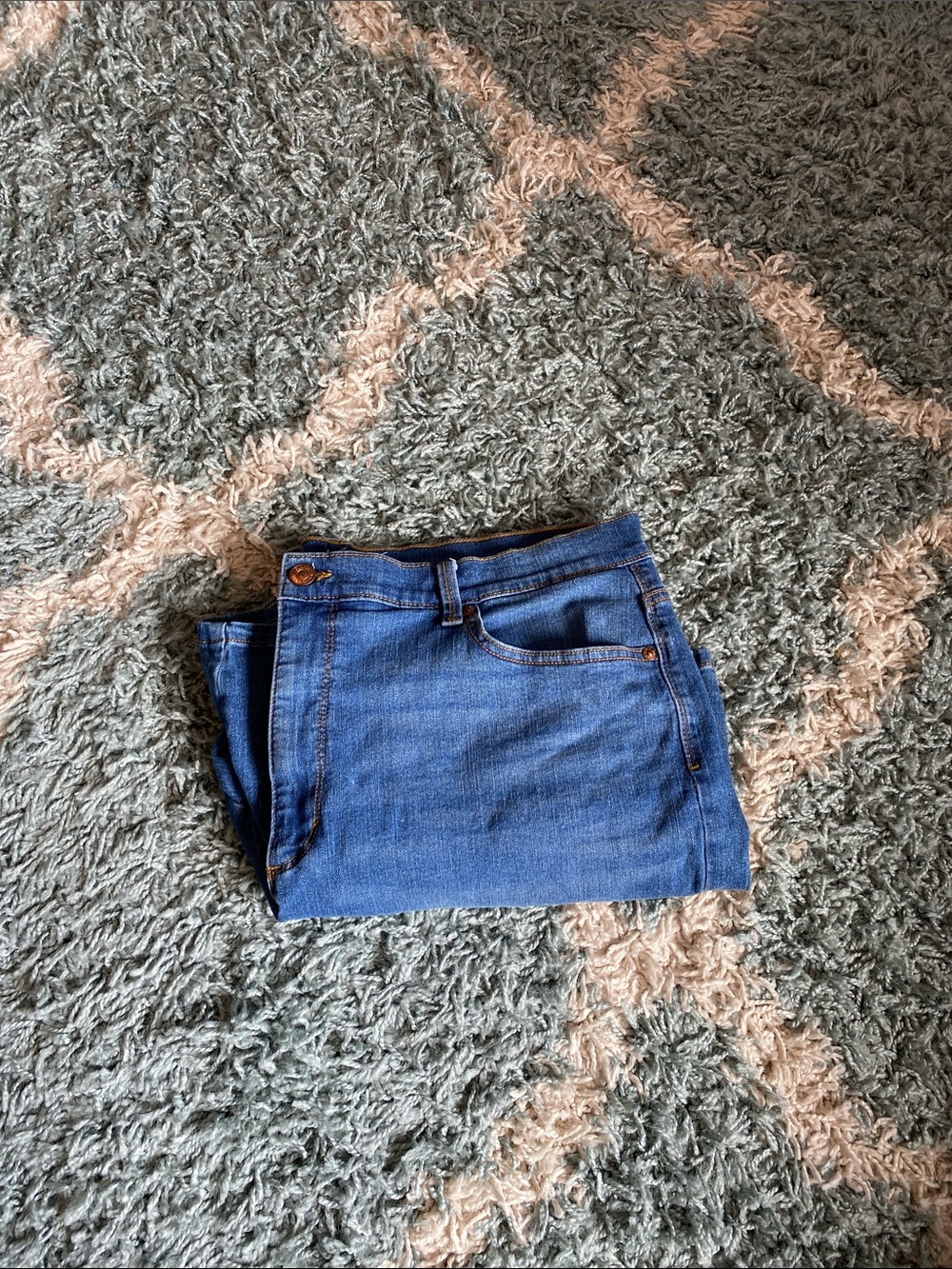 Gloria Vanderbilt Skinny Jean Shorts in Medium Blue Wash